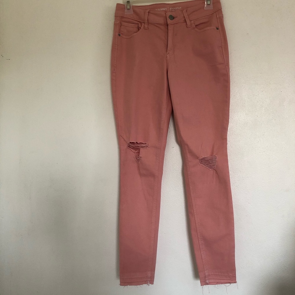 Old Navy Mid- Rise Super Skinny Jeans. Peach/Pink.